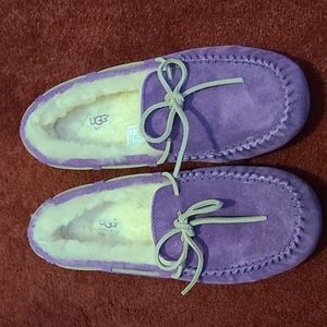 Ugg Dakota Slipper